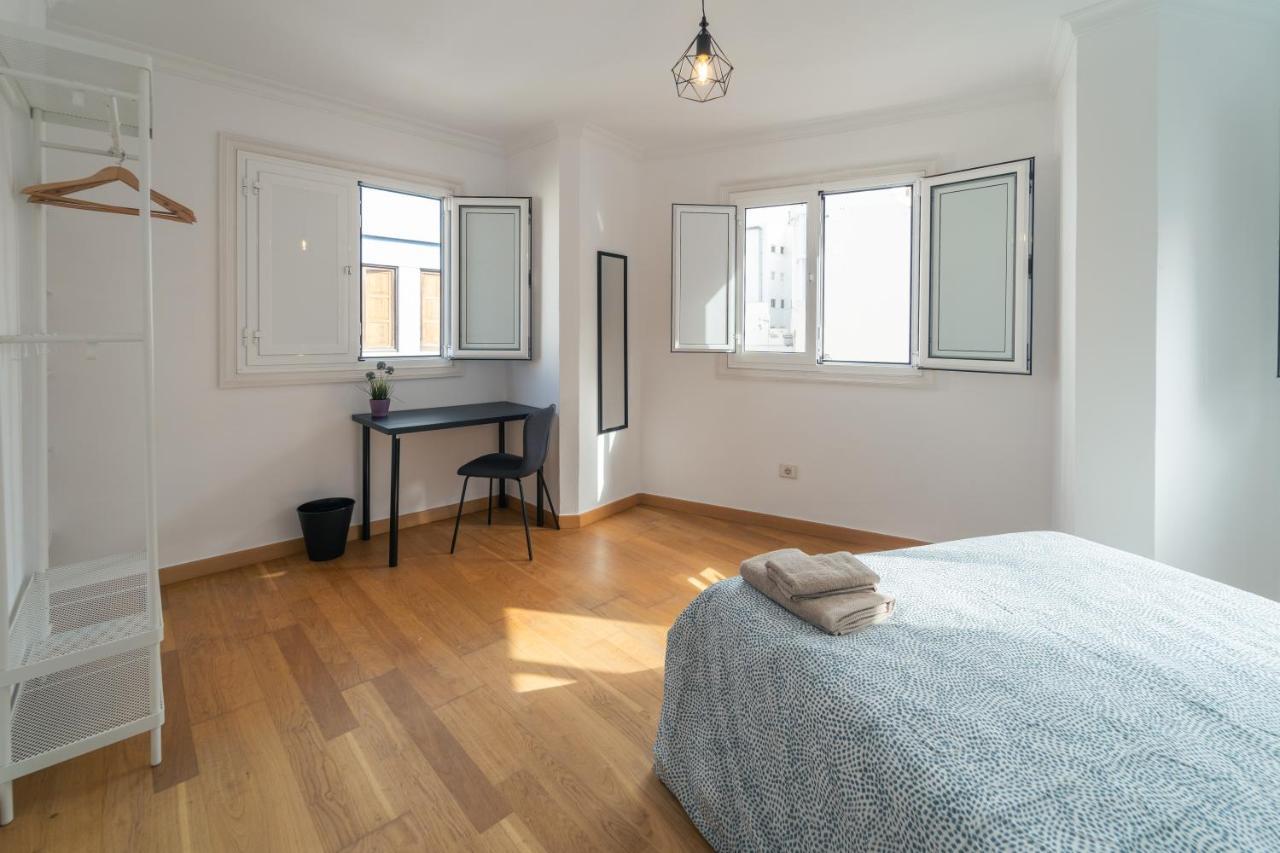 Un Lugar House San Telmo -Coliving Apartment Лас Палмас де Гран Канария Стая снимка